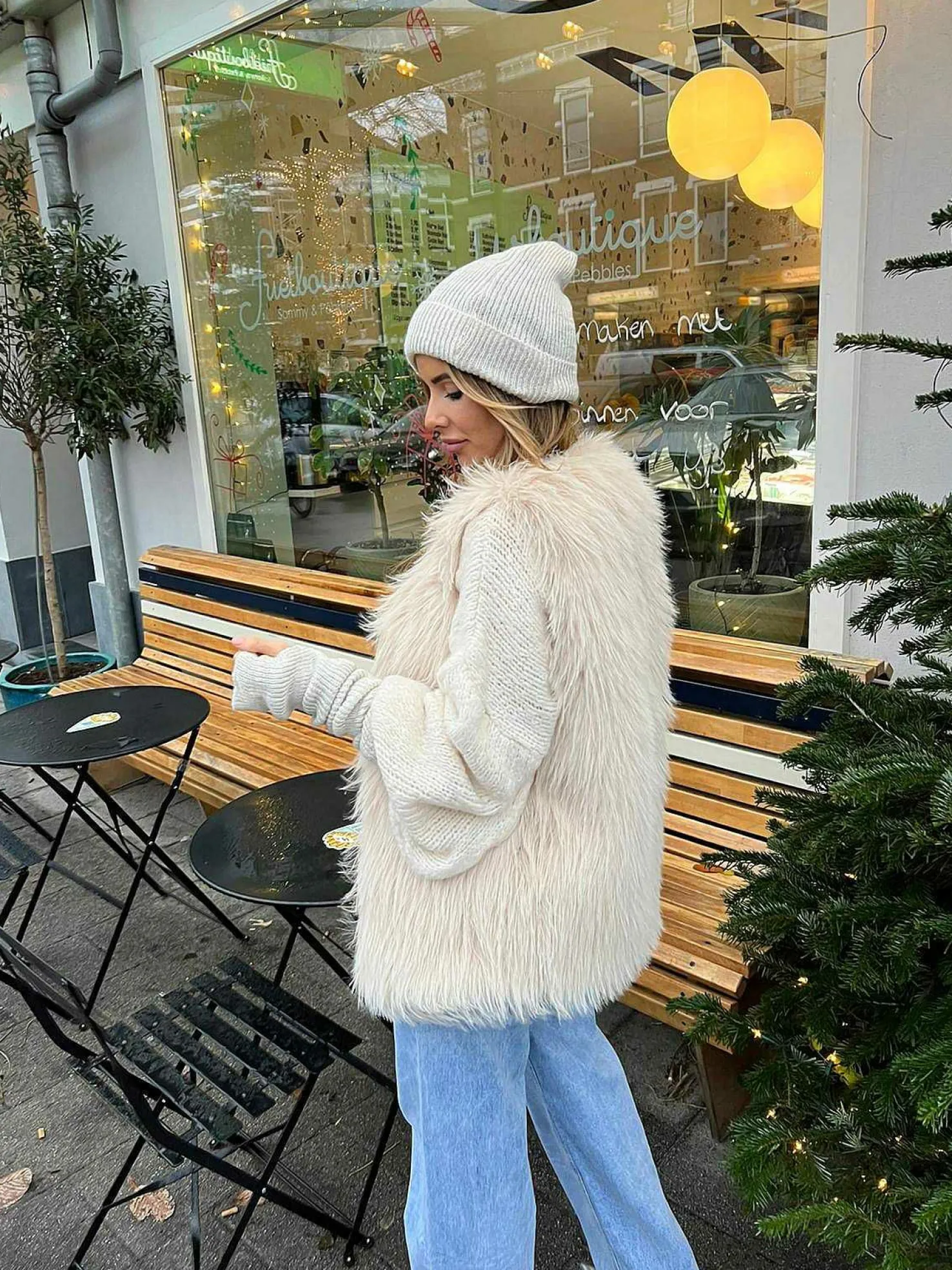 LOF Boutique Mutsen & Sjaals>Beanie & Gloves Set Beige