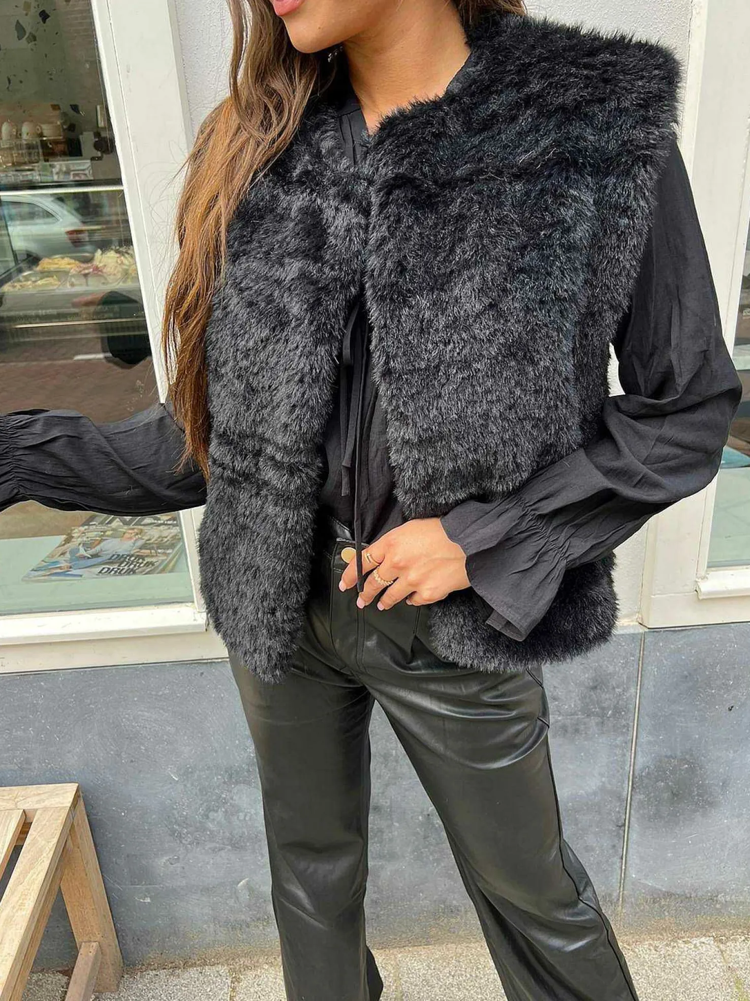 LOF Boutique Gilets>Evi Faux Fur Gilet Black