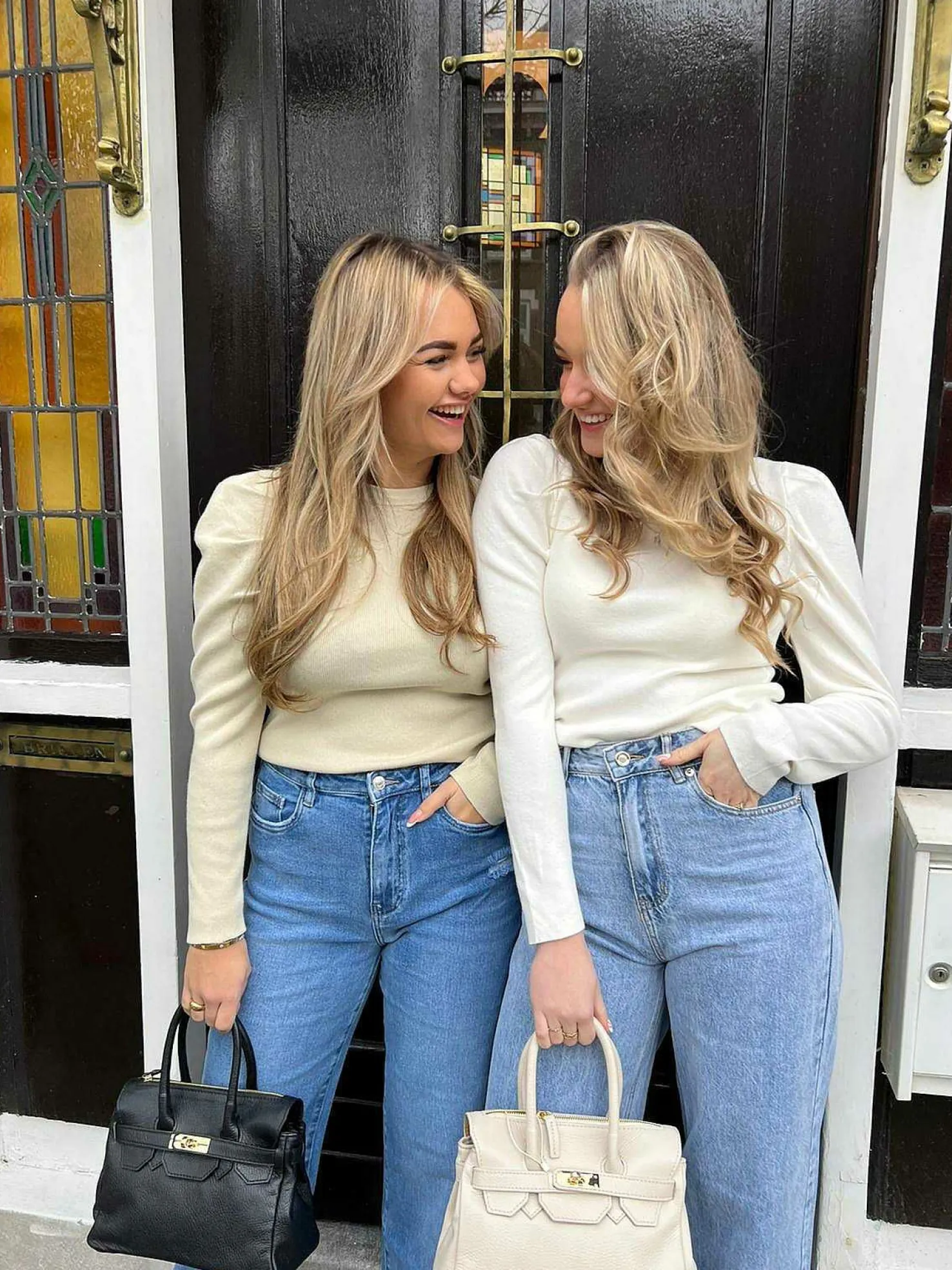 LOF Boutique Truien>Fem Puff Long Sleeve Off White