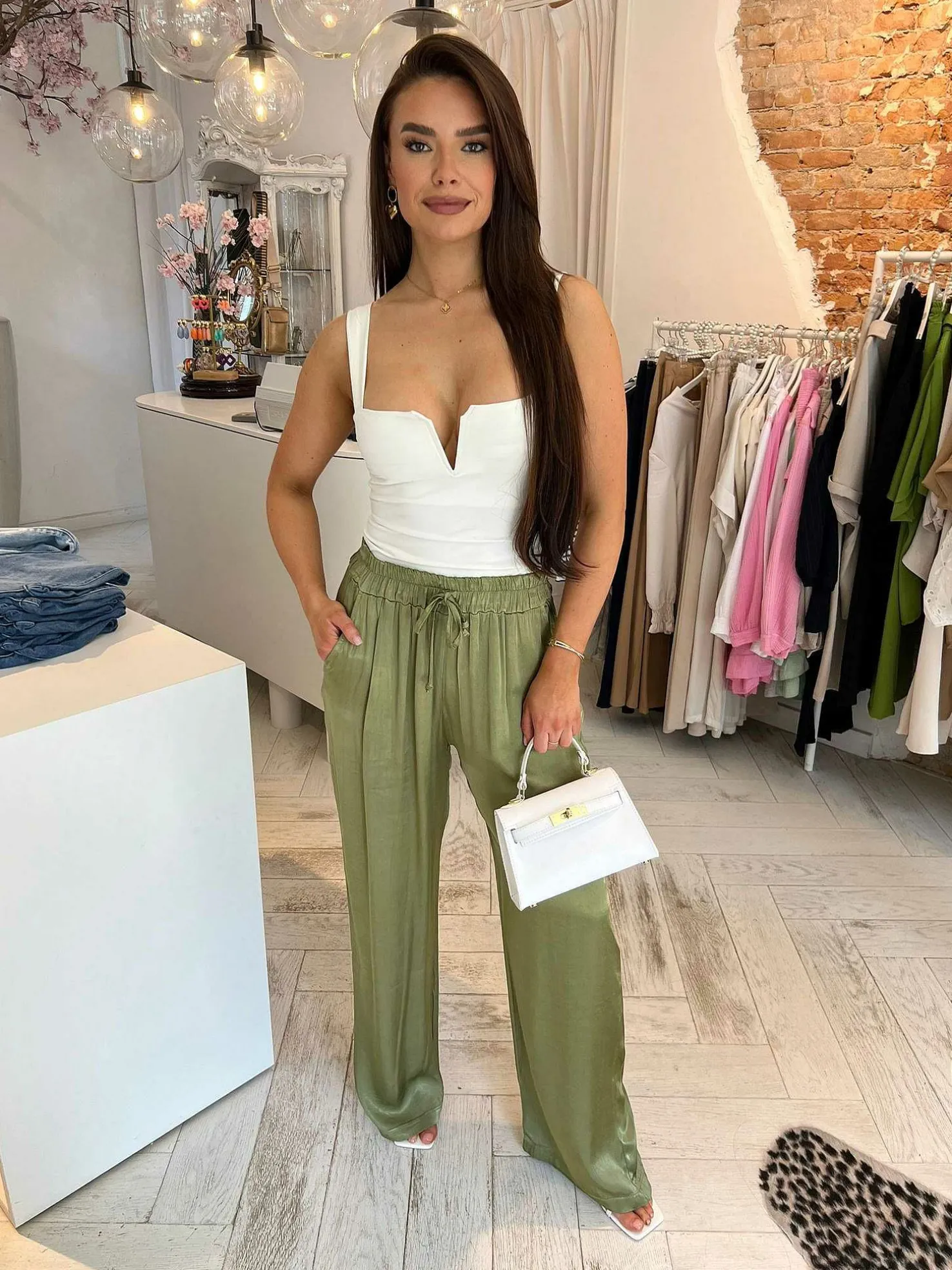 LOF Boutique Broeken>Julie Silky Pants Army