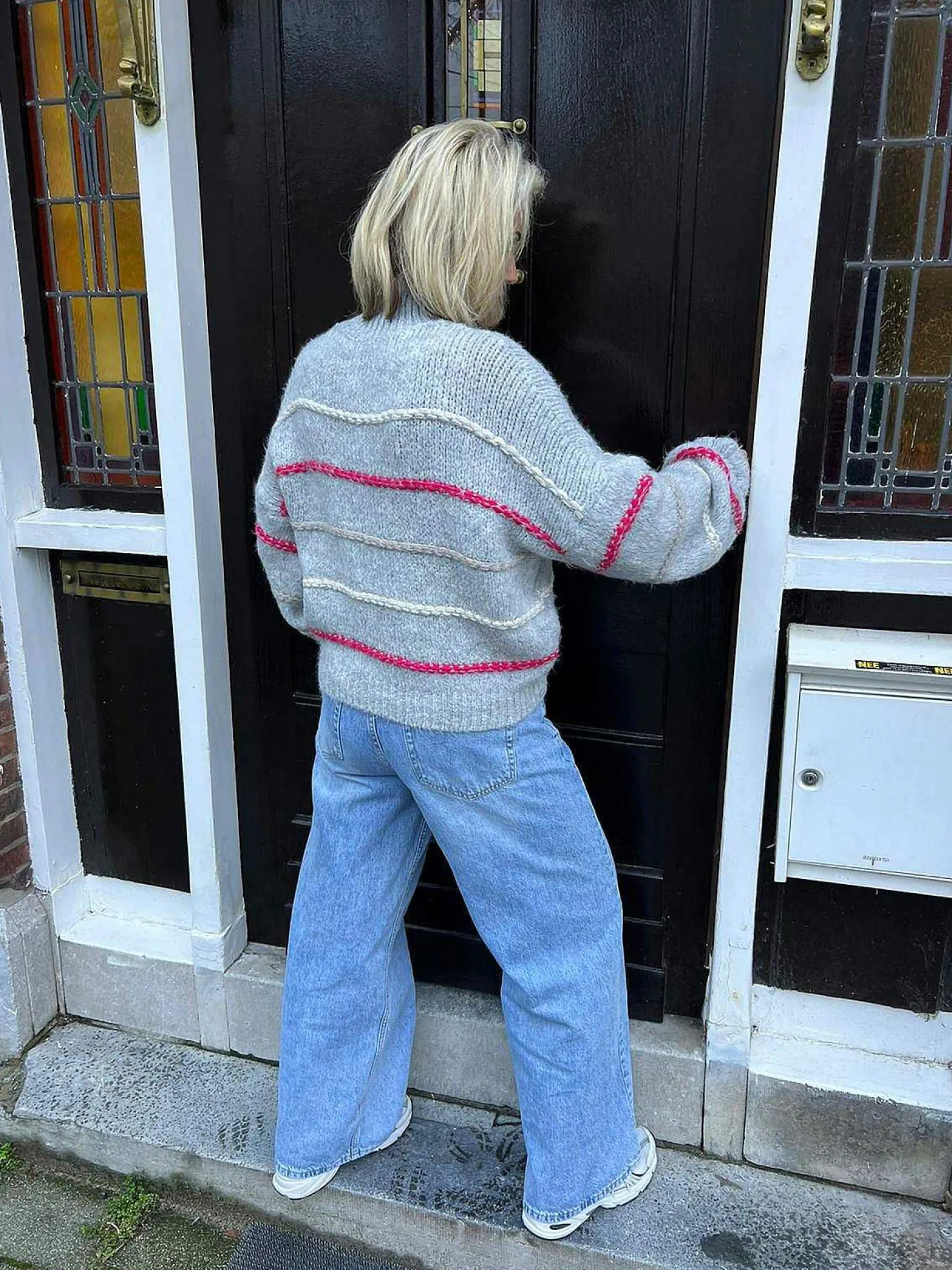 LOF Boutique Truien>Kiki Ruffle Stripe Sweater Grey