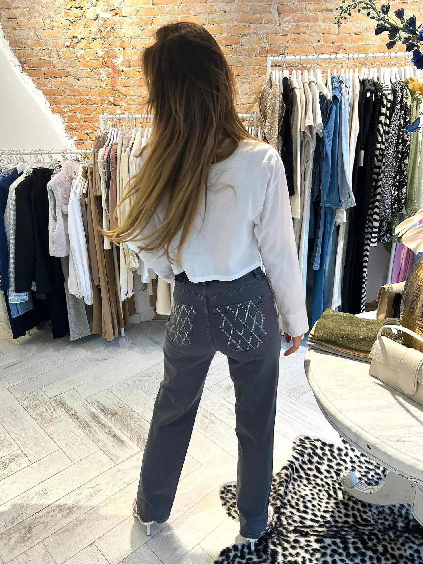 LOF Boutique Broeken>Mila Strass Jeans Grey