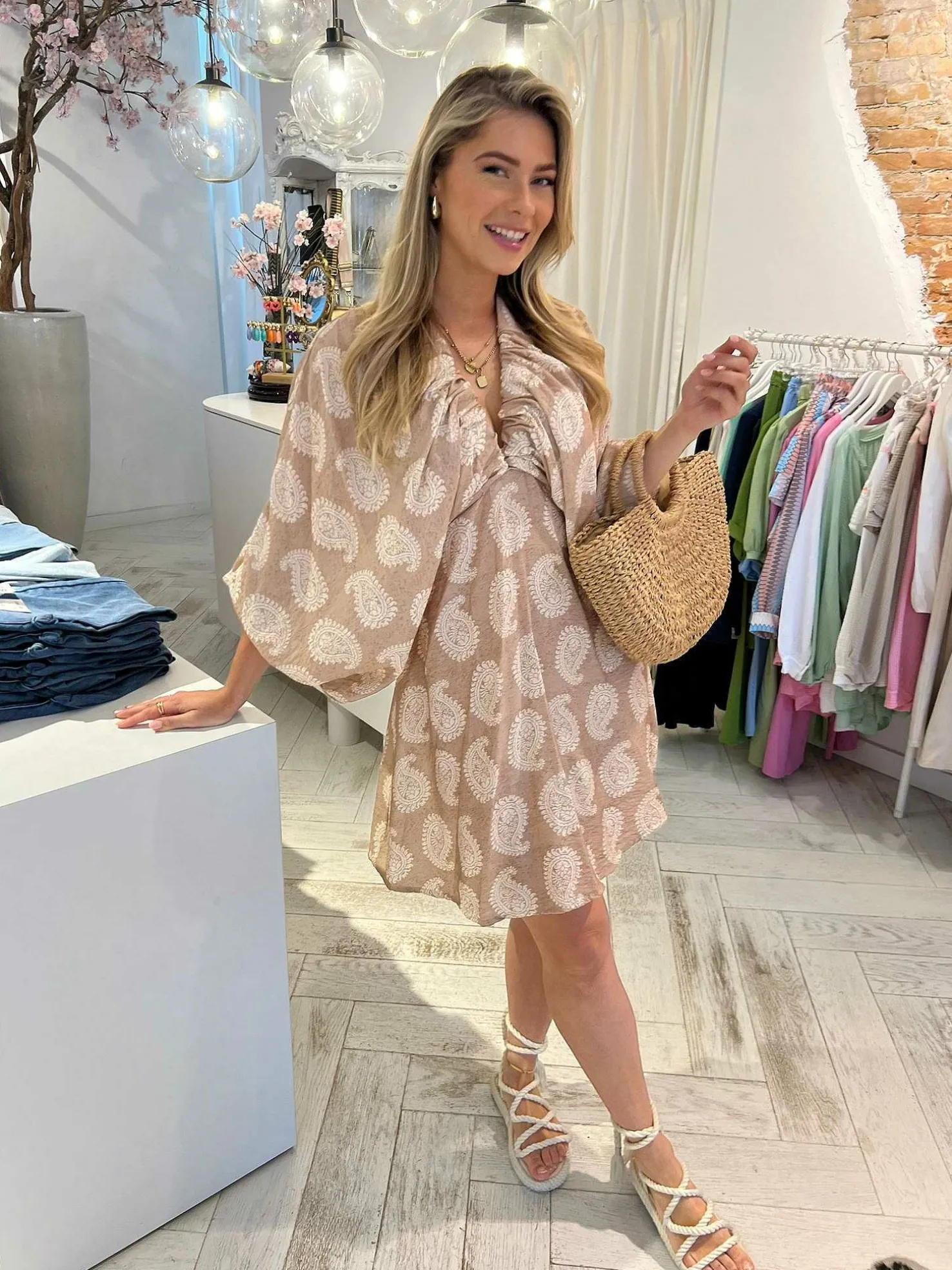 LOF Boutique Jurken>Nala Print Dress Taupe