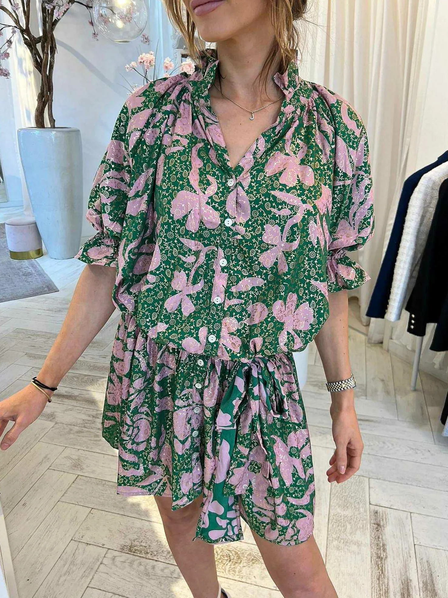 LOF Boutique Jurken>Ruby Golden Print Dress Green