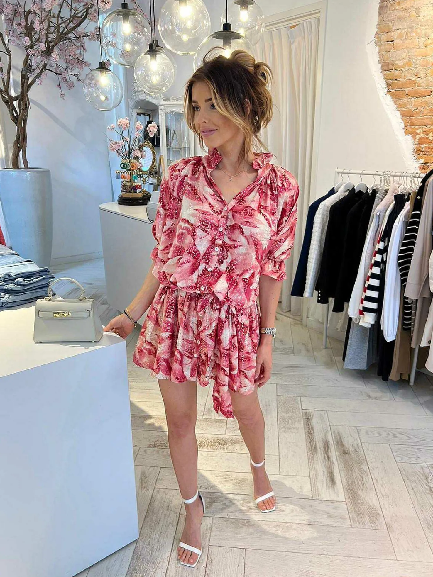 LOF Boutique Jurken>Ruby Golden Print Dress Pink