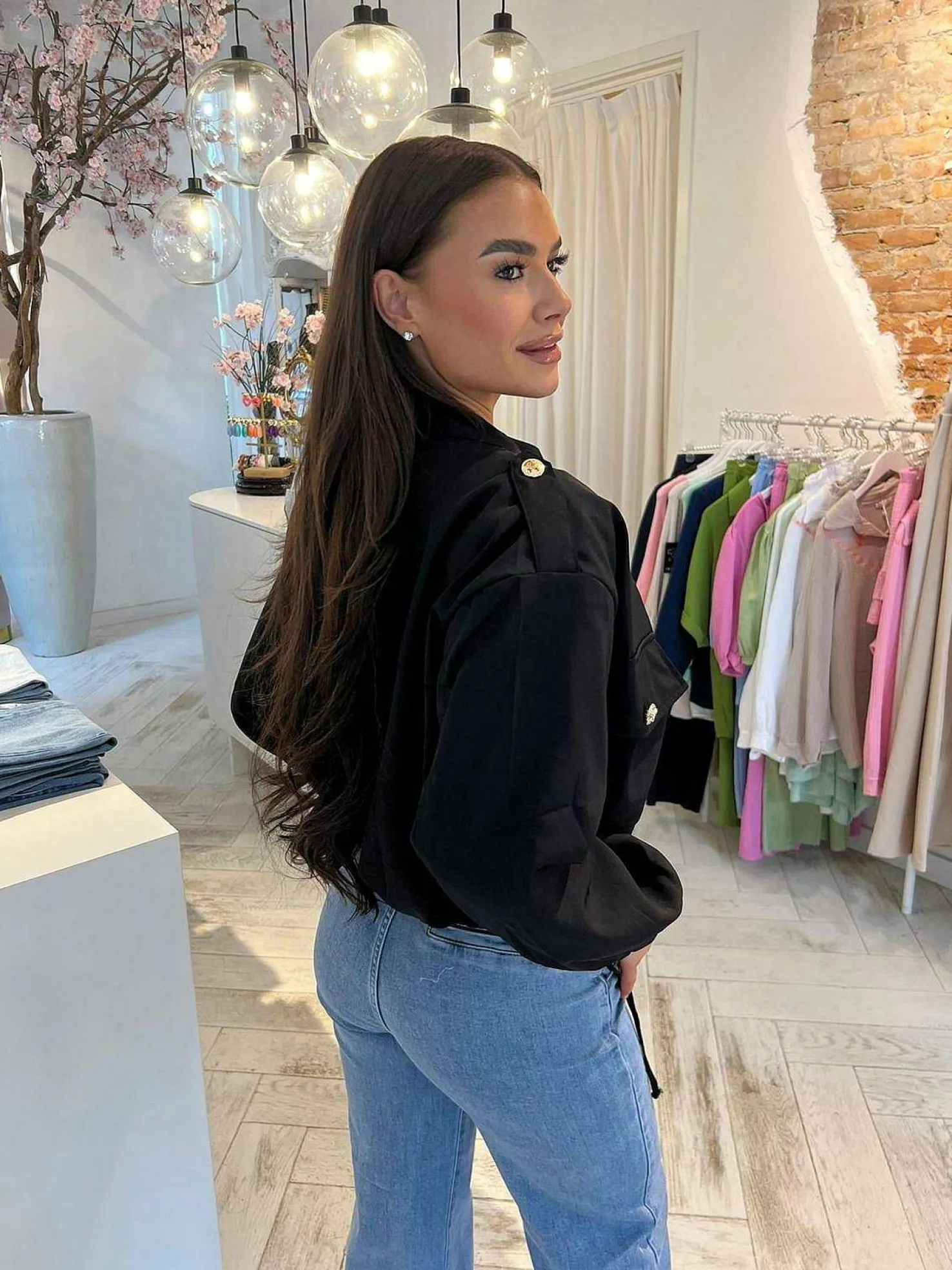 LOF Boutique Jassen>Sam Cropped Jacket Black