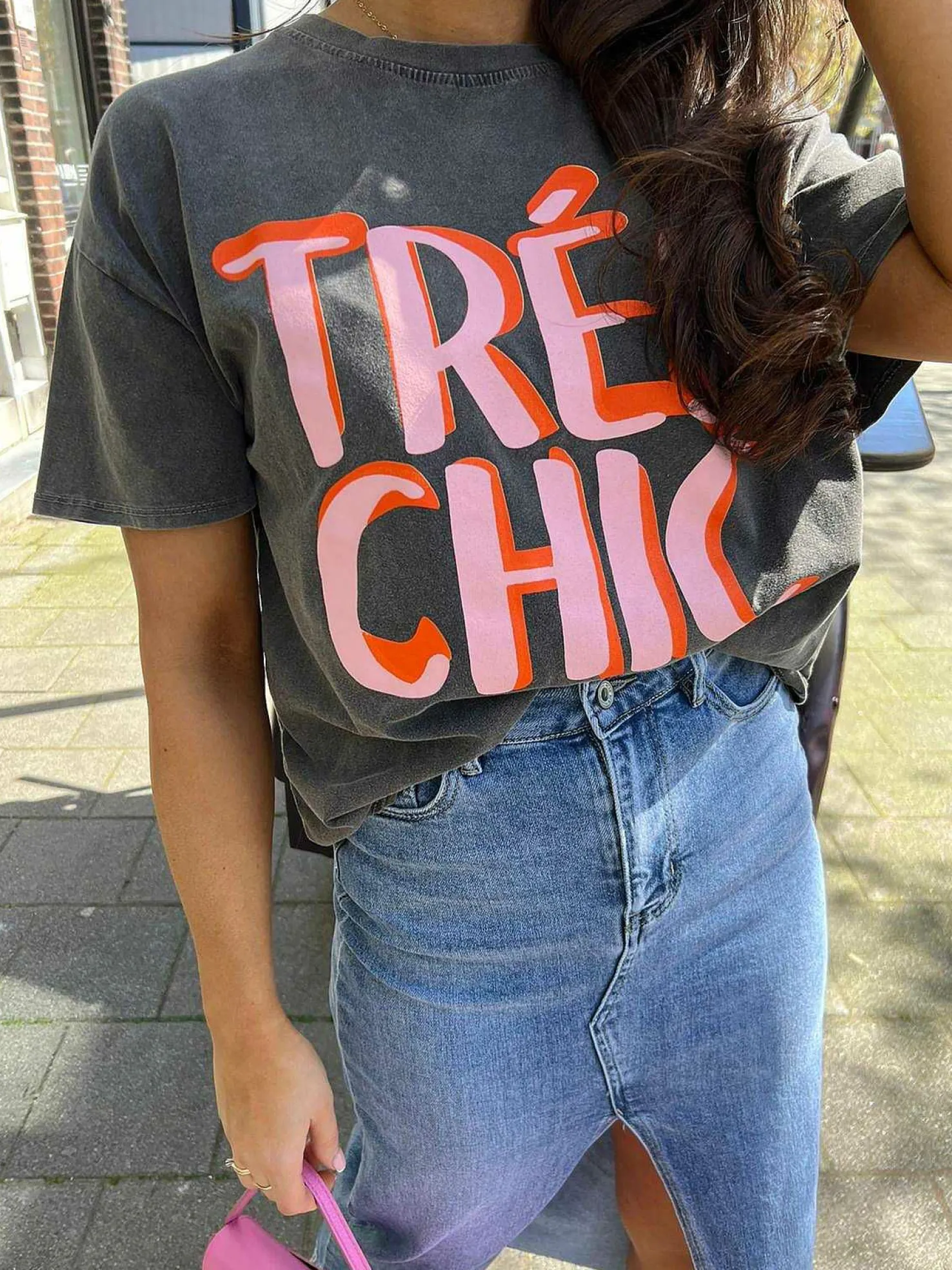 LOF Boutique Tops & Blousjes>Tres Chic Tee Dark Grey